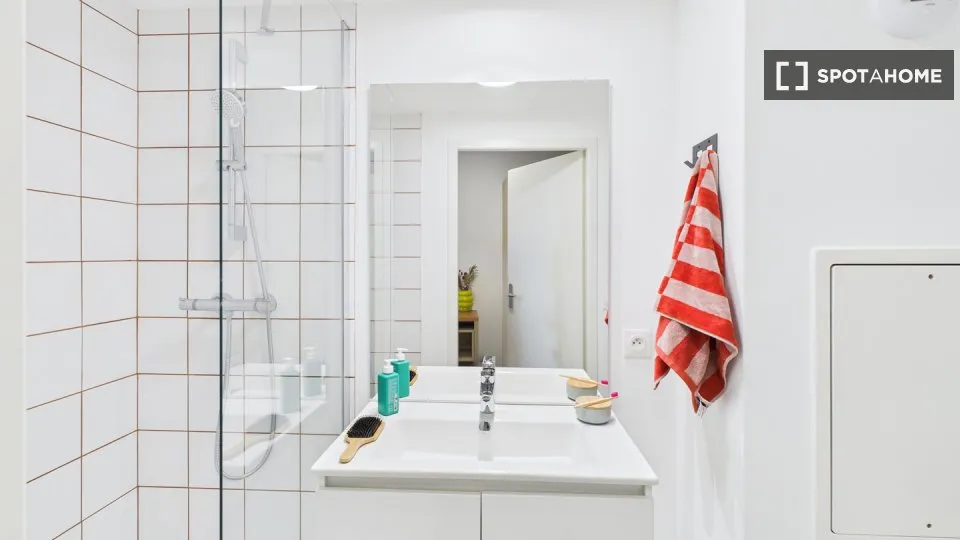 Vannitoad - Shared Flat with 5 Rooms in Moncada