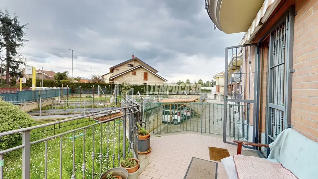 Balcone - New Ground Floor Flat with Garden in Bruino