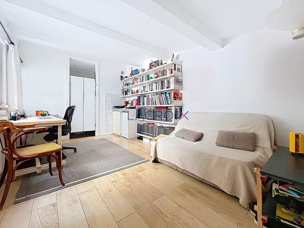 Living Room - Charming House with South-Facing Terrace in Gentilly