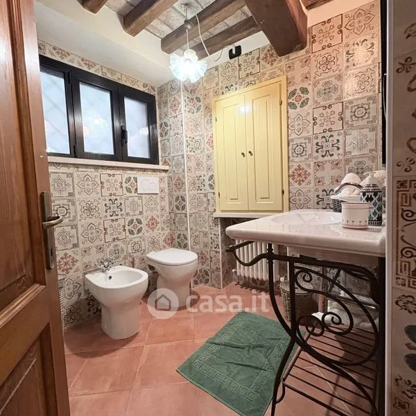 Vannitoad - Independent House with Panoramic View in Pesciano