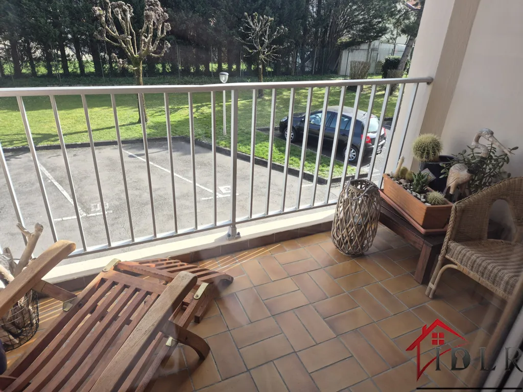 Rõdu - Renovated Flat with Balcony in Saint-Dizier