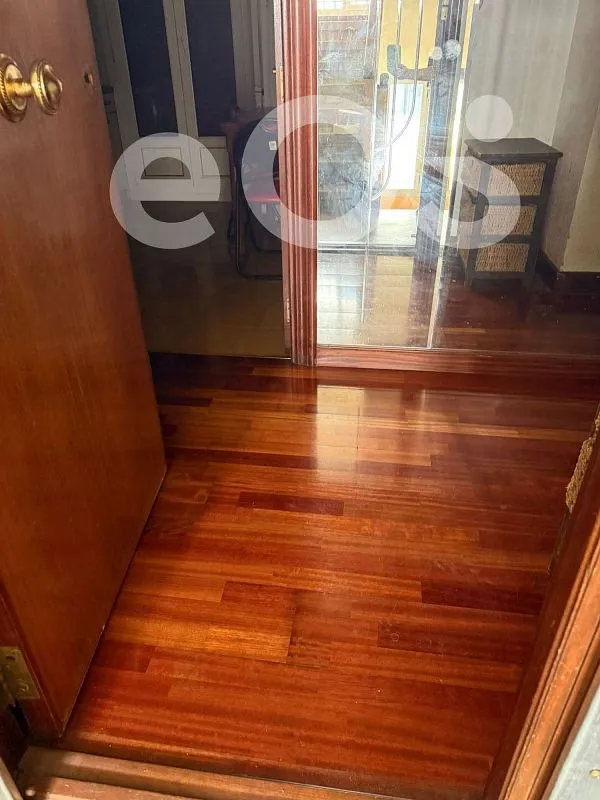 Esik - Apartment with Balcony in Portugalete