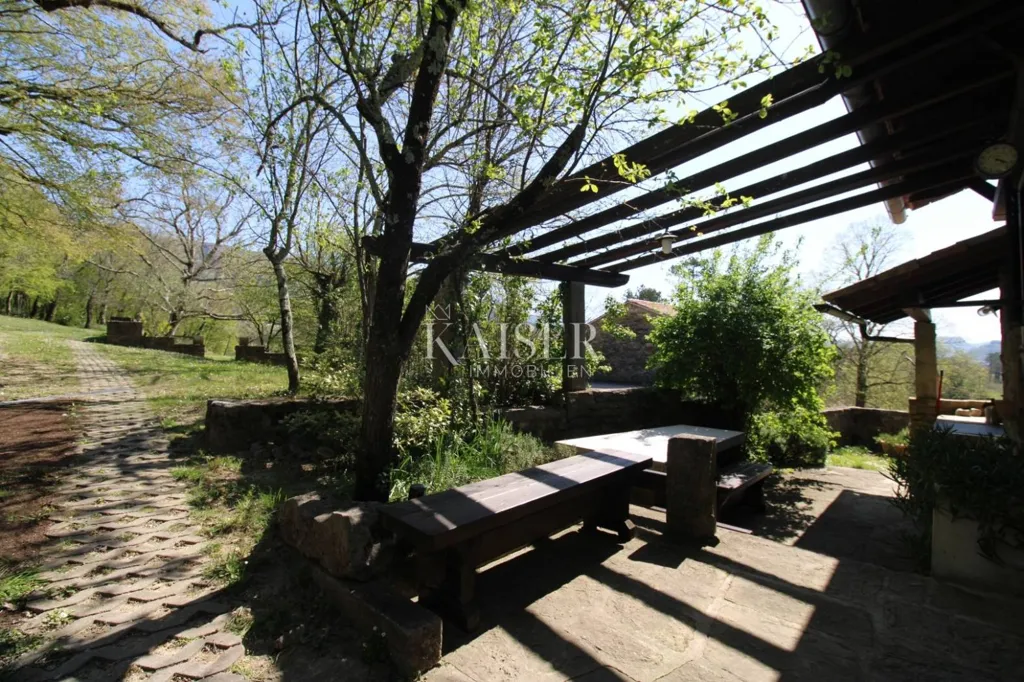 Terrasse - Country House with Large Garden in Buzet