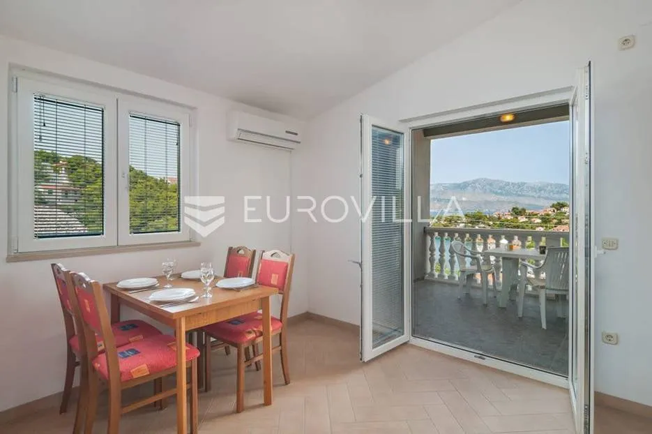 Söögituba - House with Sea View in Brac, Splitska