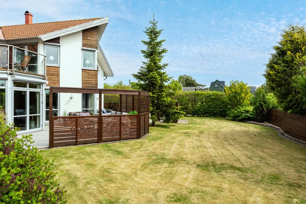 Jardin - Architectural Villa with Sea View in Södra Näs