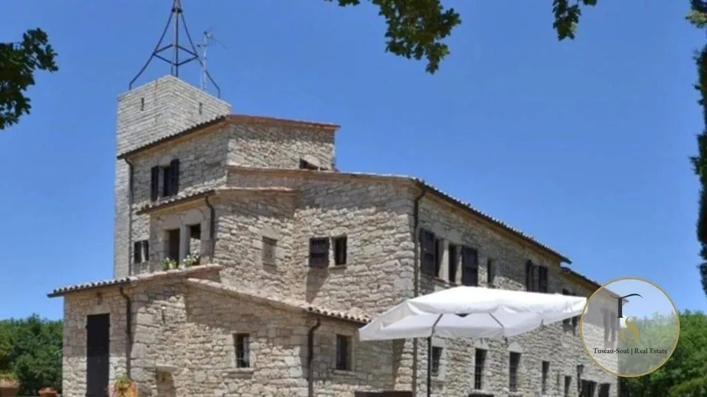 Esterno - Medieval Castle Villa with Pool in Baschi, Umbria