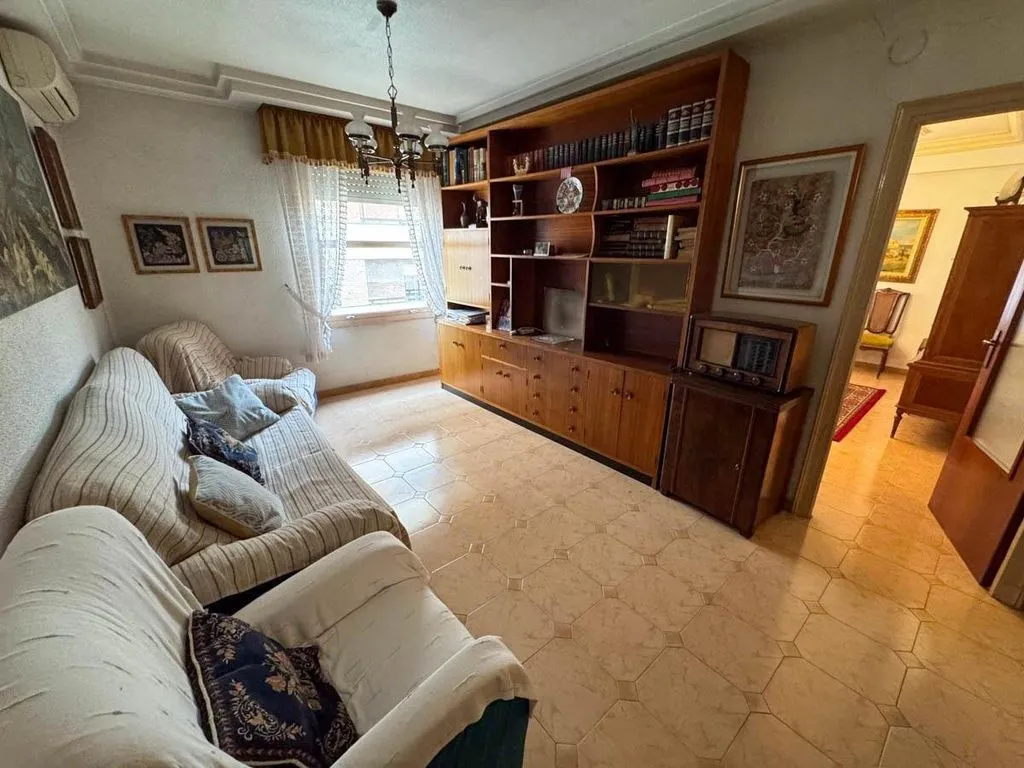 Séjour - Luxury Apartment Complex with Development Potential in Crevillent