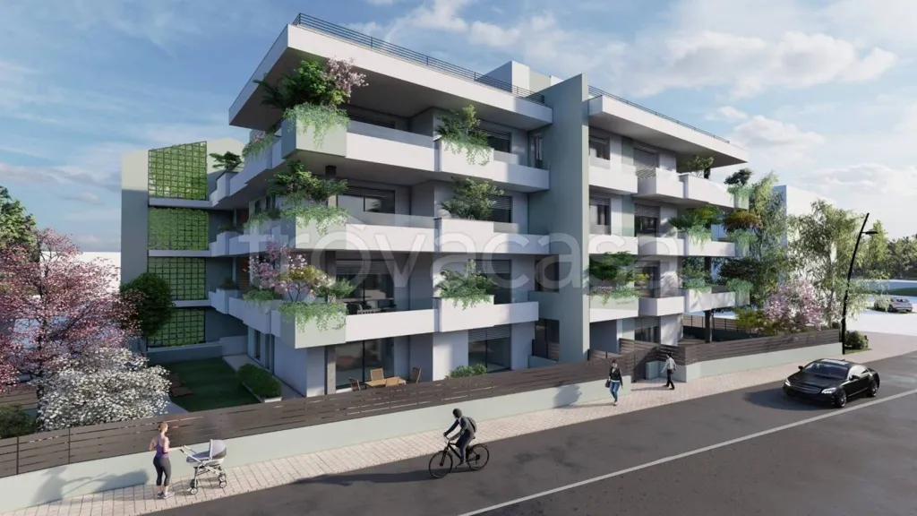 Ground Floor Apartment with Private Garden in Bra