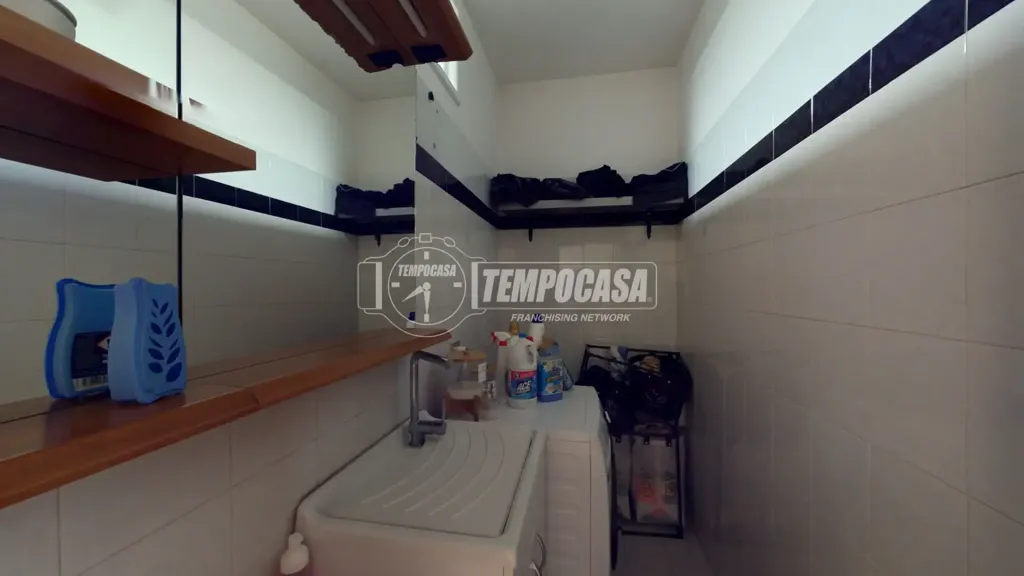 Salles de bain - Spacious Apartment with Balcony in Carpi