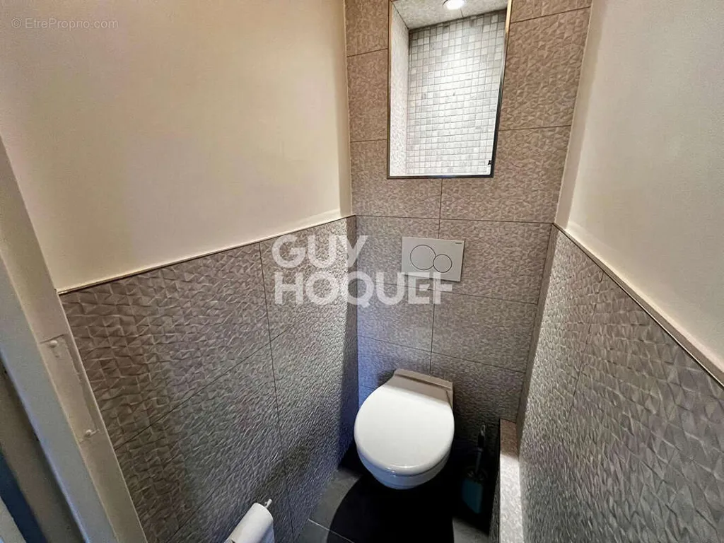 Salles de bain - Appartement 3 Pièces avec Vue Dégagée à Malakoff