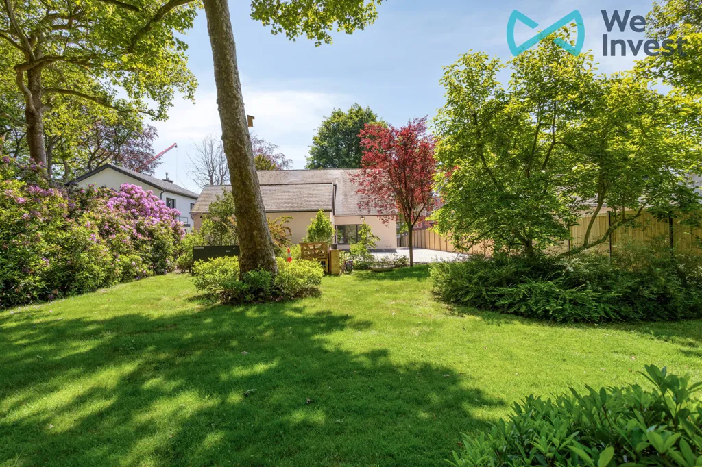 Aed - Fully Renovated Office Villa in Aartselaar