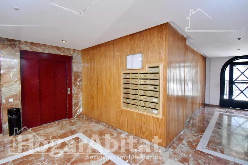 Entrée - Spacious Corner Flat with Garden View in Castellón