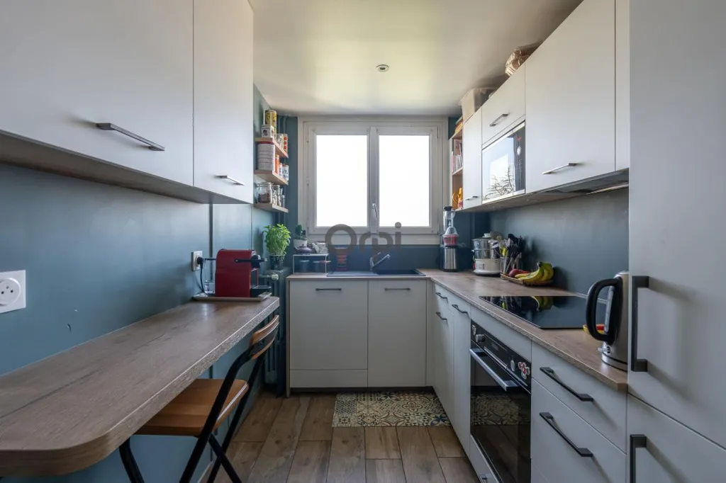 Kitchen - 5-Piece Flat with Balcony in Joinville-le-Pont