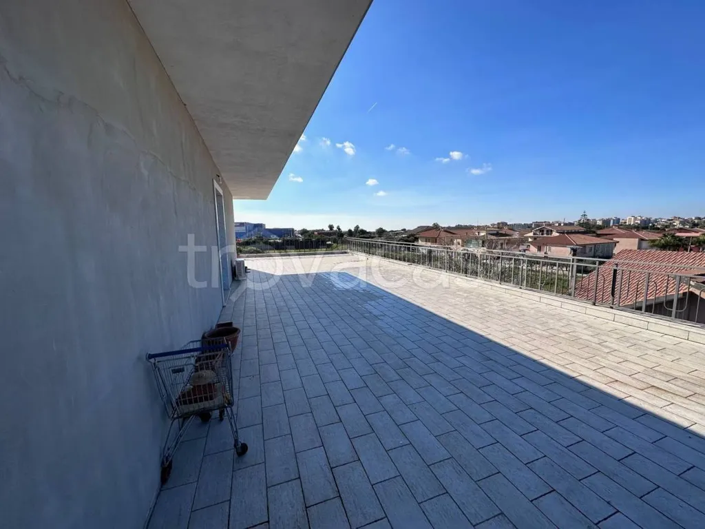 Terrasse - Rearranged Apartment with Terrace in Modica