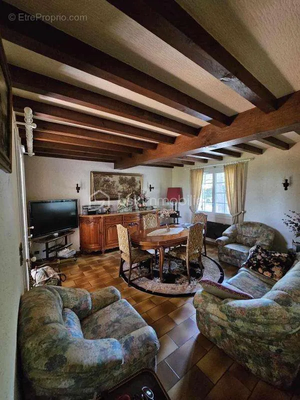 Soggiorno - Charming House with Garden in Coutras