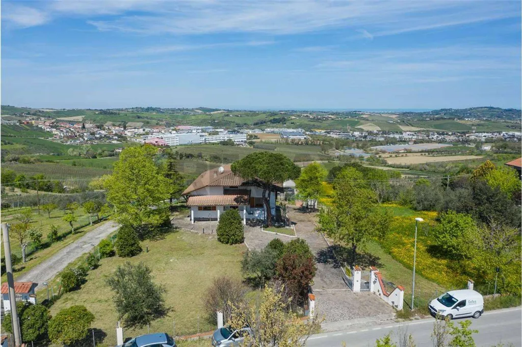 Õhuvaade - Villa with Sea View in Cerasolo, Coriano
