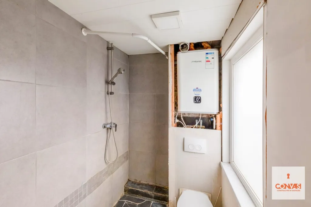 Bagni - Studio to Renovate with City Access in Gent
