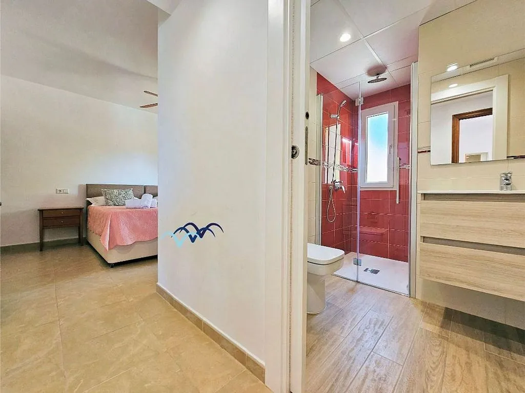 Bathrooms - Chalet with Pool and Sea View in Golf Area