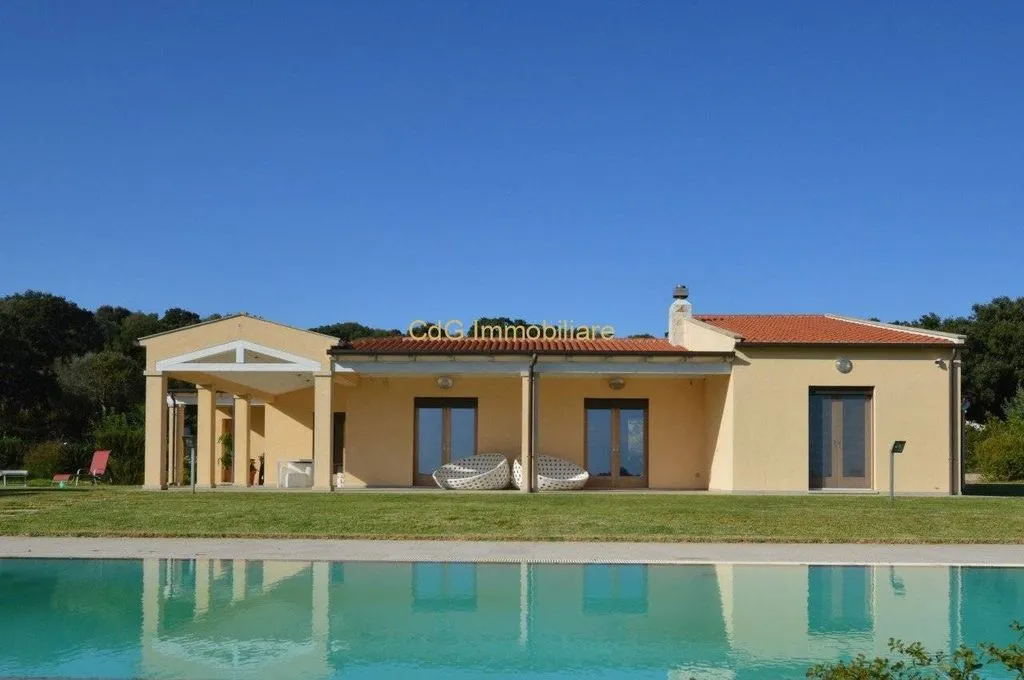 Bassein - Contemporary Villa with Pool in Telti, Sardinia