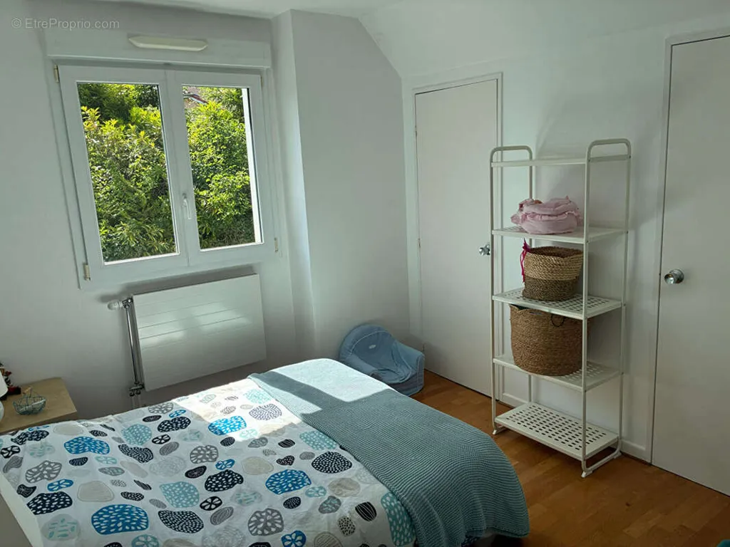 7-toaline maja asukohas Miserey-Salines