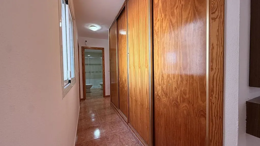 hallway_entrance