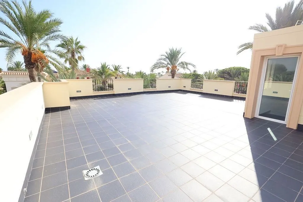 Terrasse - Modern Chalet with Private Pool in Cabo Roig
