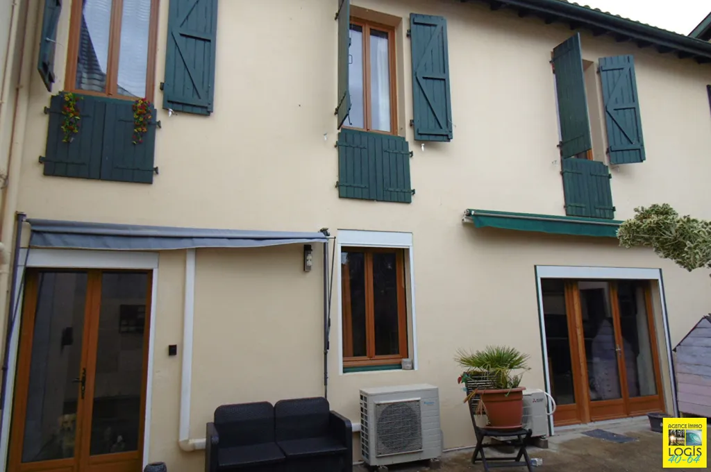 Terrasse - Maison Rénovée avec Jardin à Puyoo