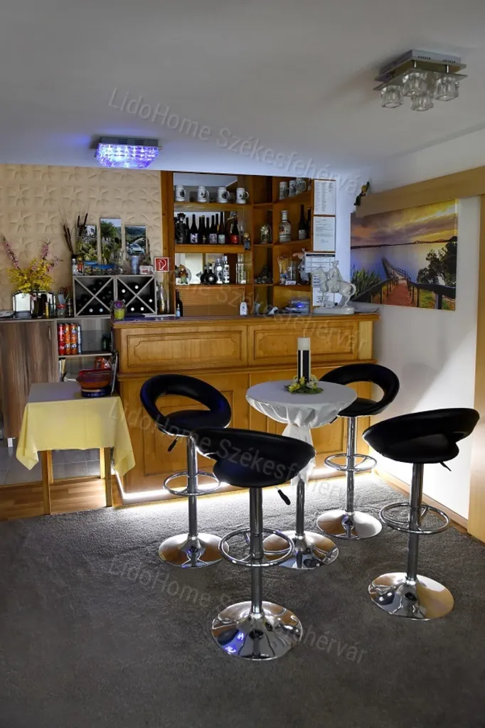 Toad - Operational 13-Room Guesthouse in Herend