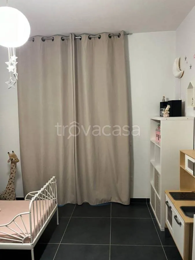 Chambres - Rearranged Apartment with Balcony in Aversa
