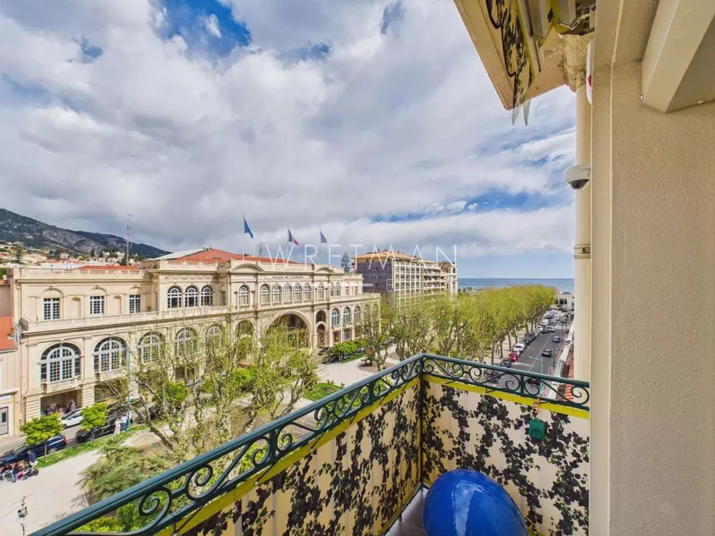 Balcon - Appartement Luxueux avec Balcons à Menton