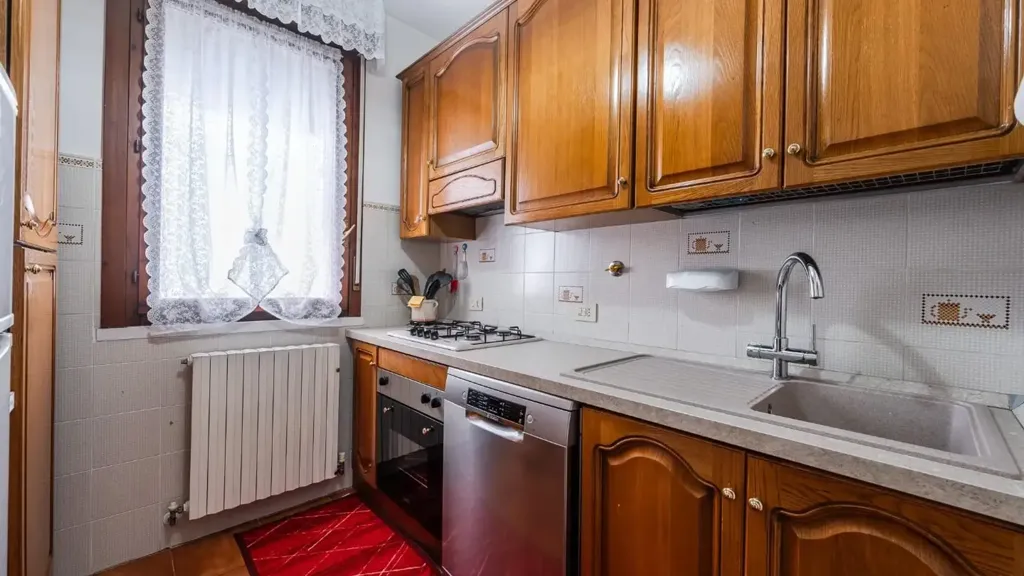 Cuisine - Triplex with Balcony in Pieve Modolena