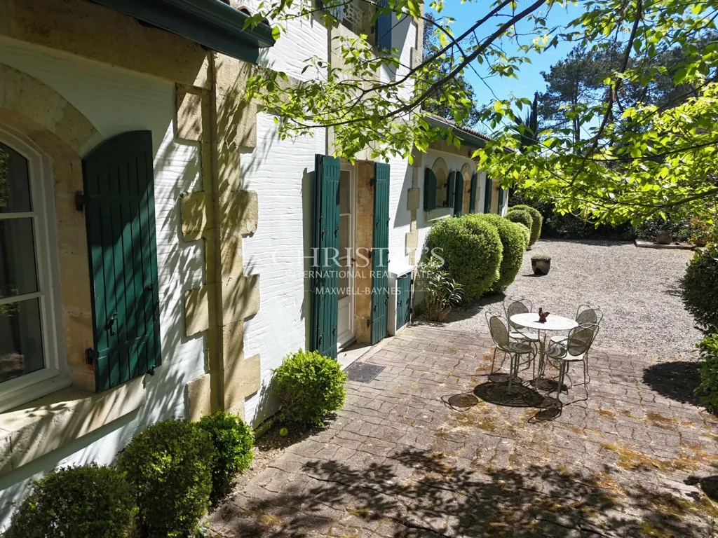 Terrasse - Villa Familiale avec Piscine près de Royan