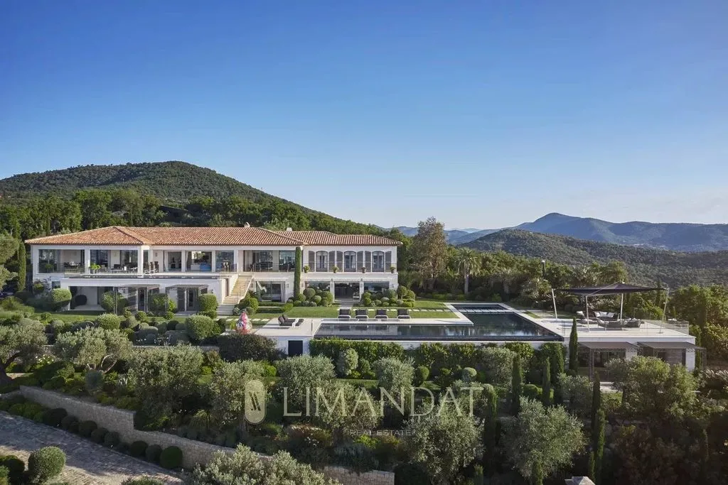 Välivaade - Luxury Villa with Sea View in Grimaud
