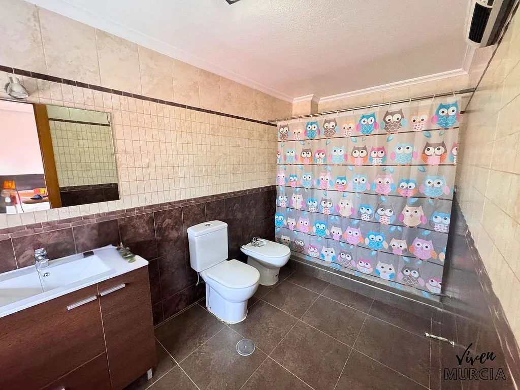 Salles de bain - Terraced House with Balcony in Beniajan