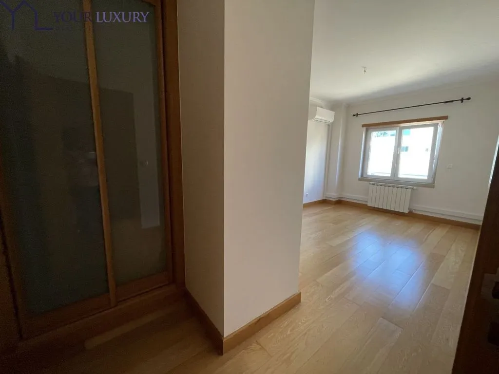 Toad - Luxury Apartment with Pool in Cascais
