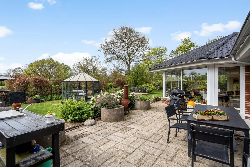 Terrace - Detached Villa with Garden in Ringkøbing