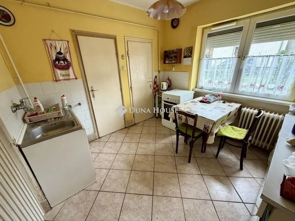 Cuisine - 3-Bedroom Terraced House in Central Pécs