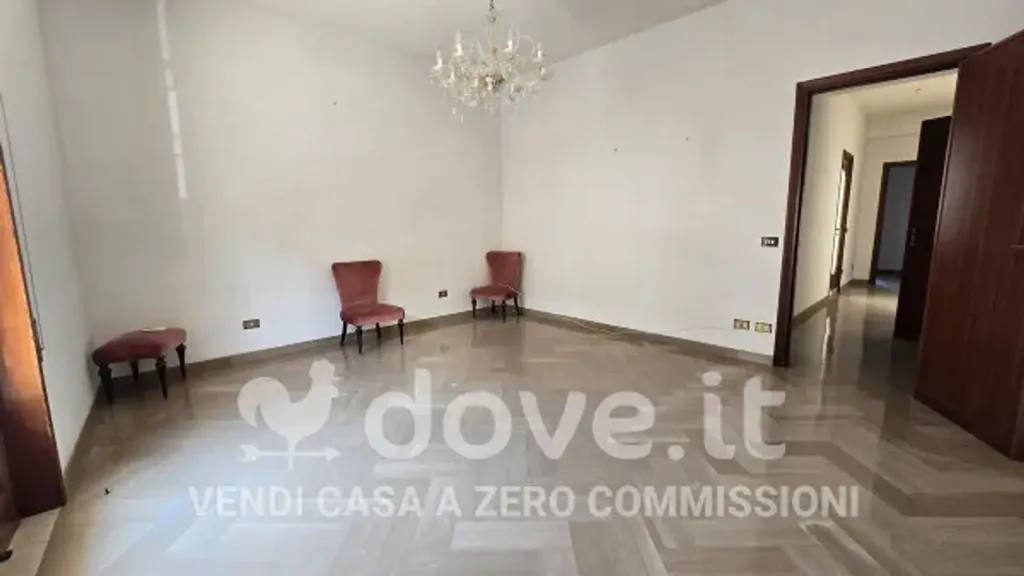 Elutuba - Spacious Apartment with Garage in Marsala Centre