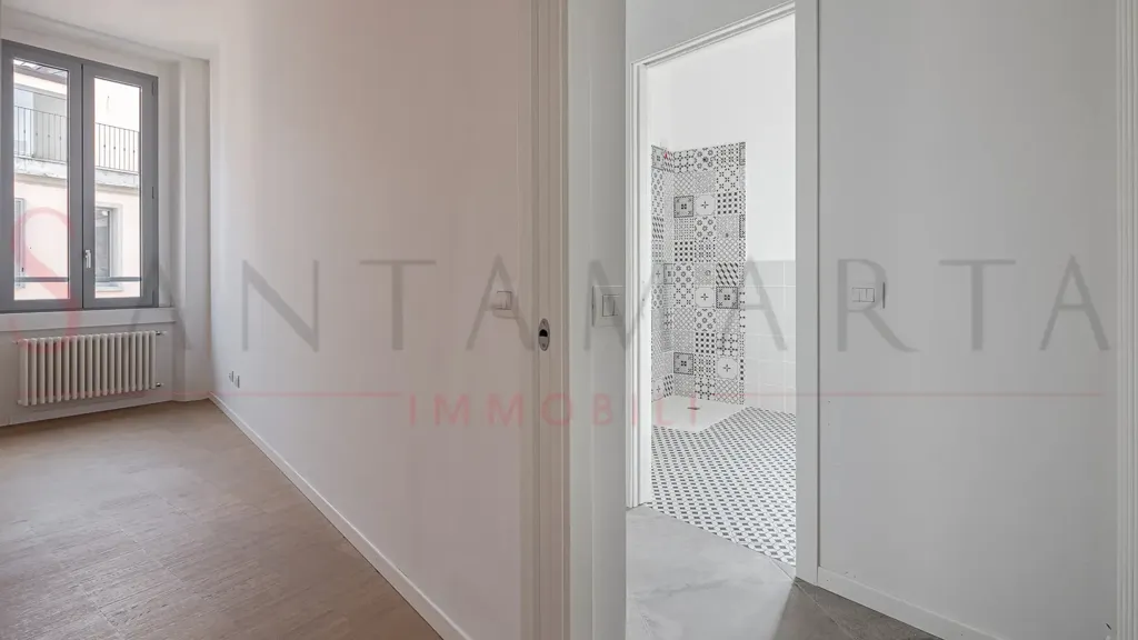hallway_entrance