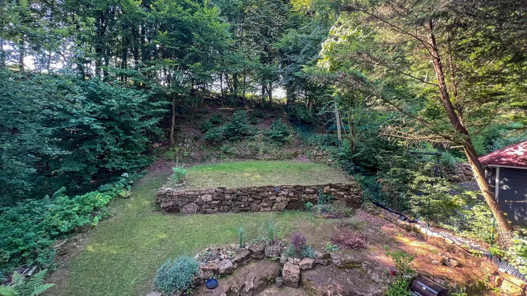Garden - Luxury House with Solar Panels in Sandweiler