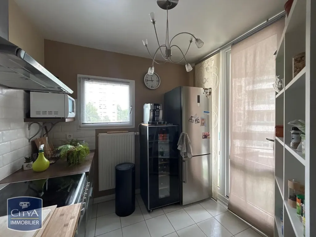 Cucina - 2-Bedroom Apartment with Balcony in Châtellerault