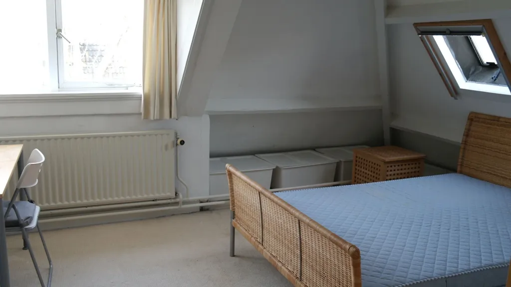 Magamistoad - Gemeubileerd Flat with Park Access in Eindhoven