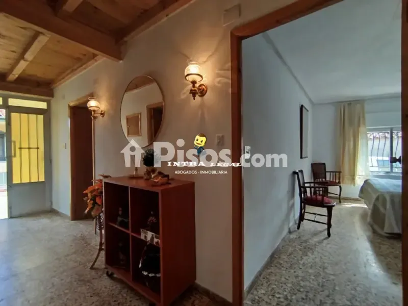 Entrée - 3-Bedroom House with Chimney in Cabrillas