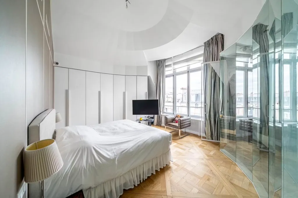 Magamistoad - Haussmannian Penthouse with Balcony in Paris 16