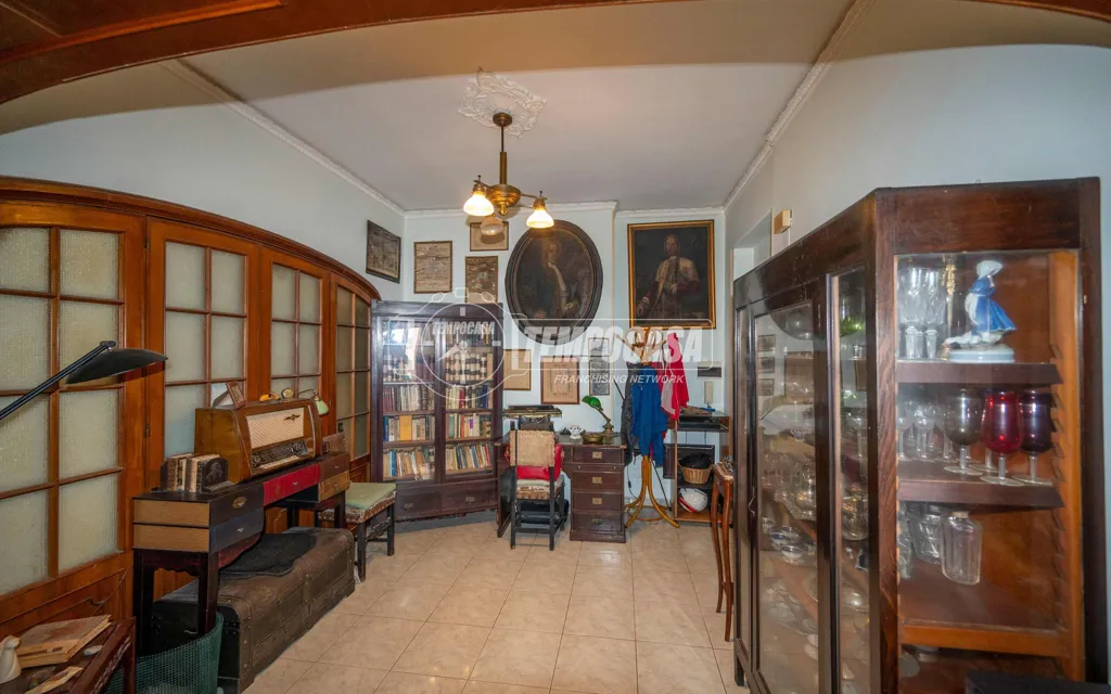 Bureau - First Floor Flat with Sea View Terrace in Messina