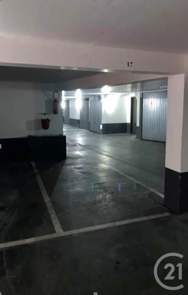 Garage - Parking à Louer au 2ème Sous-Sol à Paris