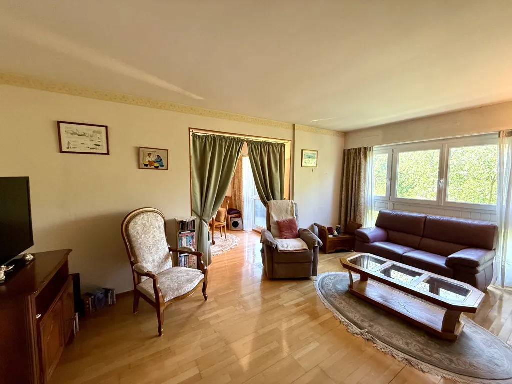 Elutuba - Apartment with Balconies near RER B in Sevran