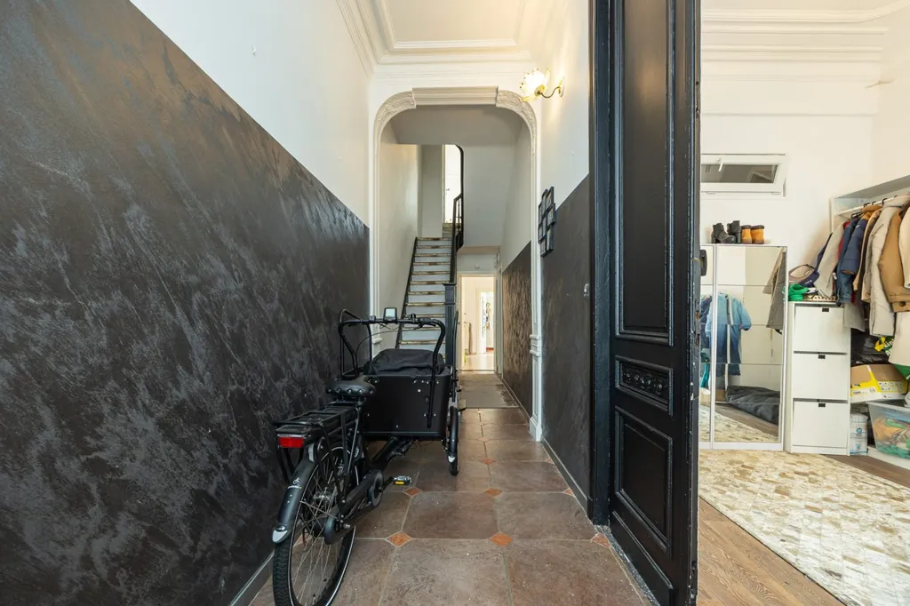 Esik - Spacious House with Garden to Refresh in Nice