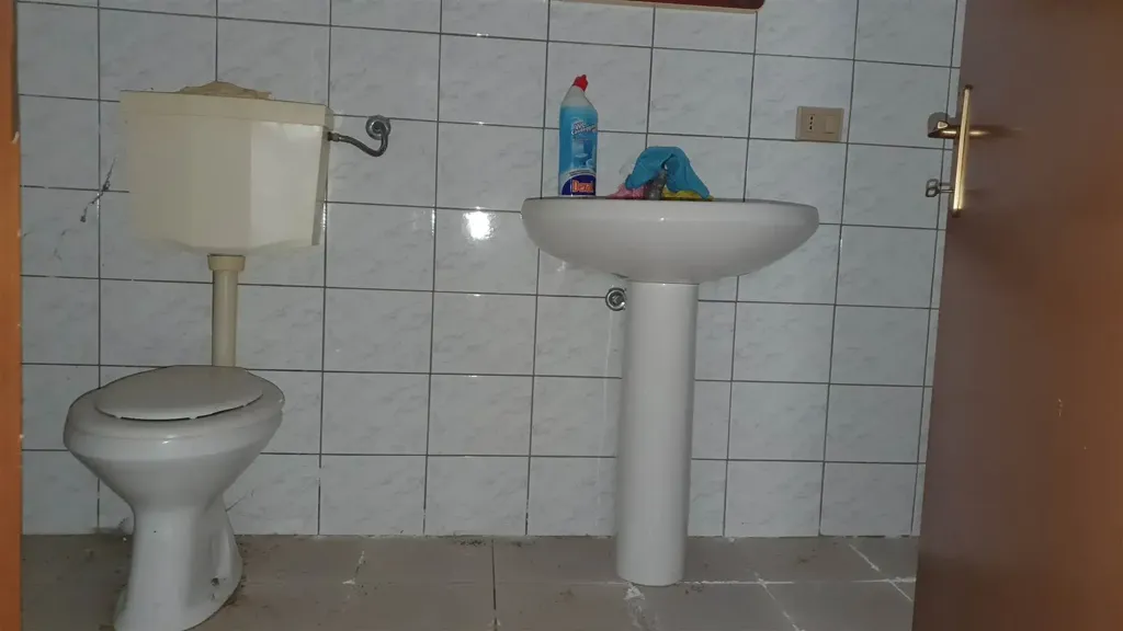 Vannitoad - Spacious Basement Apartment in Tortolì Centre