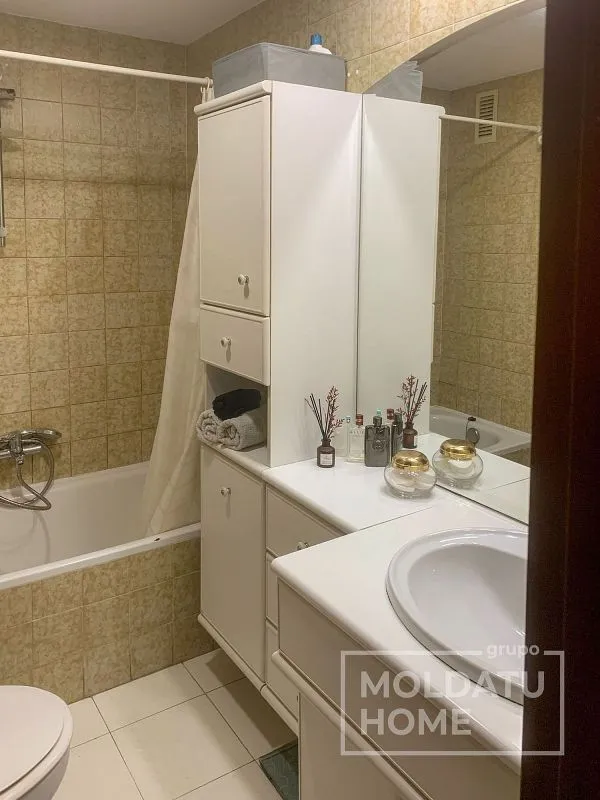 Salles de bain - Student-Friendly Flat with Central Heating in Iturrama